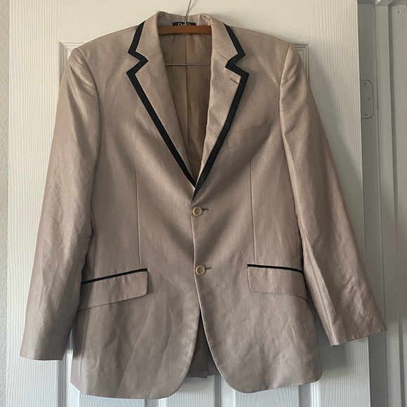 Dolce & Gabbana Beige Blazer with Black Accents (Vintage)